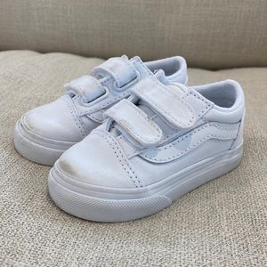 Toddler white vans size 5C